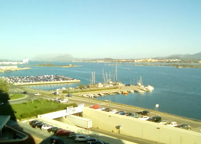 Via Genova Lägenhet