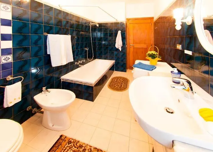 Via Genova Lägenhet